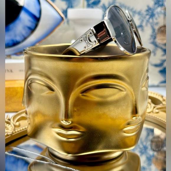 🆕 CELINE 🧿 NIB CL40235U 16A Metal Triomphe Oval Sunglasses, Silver & Smoke - Picture 14 of 16